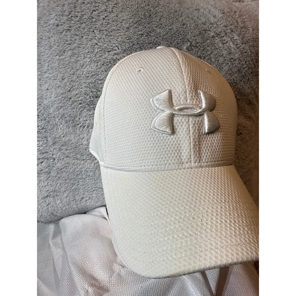 Under Armour Mens White Mesh Snapback Hat‎ Embroidered Logo Athletic Cap OSFA